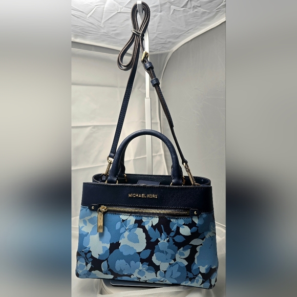 Michael Kors Hailee XS Crossbody Satchel in Navy Floral with Gold-tone Hardware - Picture 3 of 16